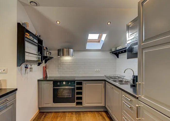 Apartment Rebats, Alpes Agency, Central Chamonix, Sleeps 4