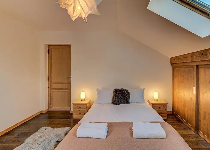 Апартаменты Apartment Rebats, Alpes Agency, Central Chamonix, Sleeps 4 *