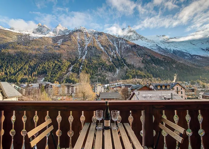 Apartment Rebats, Alpes Agency, Central Chamonix, Sleeps 4 Шамони