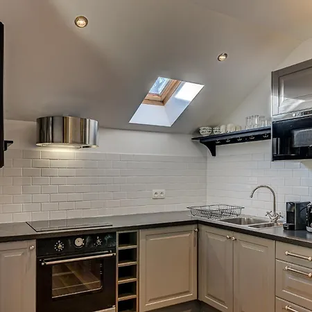 Rebats - Alpes Travel - *