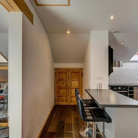 Rebats - Alpes Travel - * Chamonix