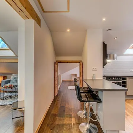 Rebats - Alpes Travel - * Chamonix